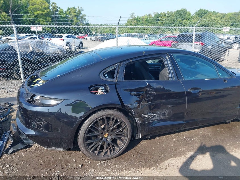 2022 Porsche Panamera Gts VIN: WP0AG2A7XNL135211 Lot: 45509475