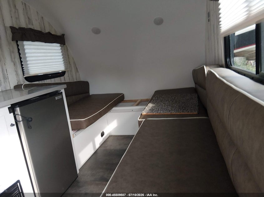 2023 * ROVE LITE 17' TRAVEL TRAILER auction photo 5