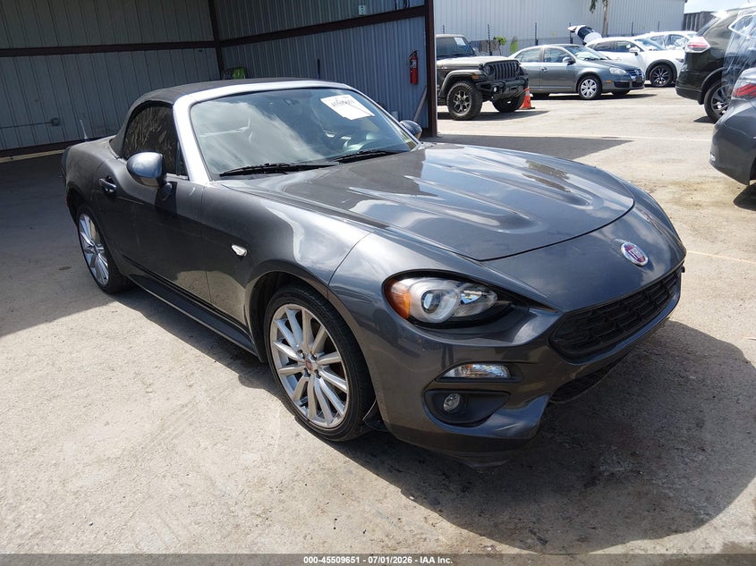 2018 FIAT 124 SPIDER auction photo 1