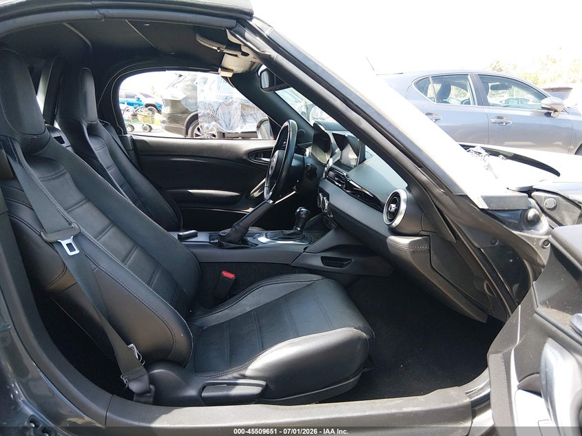 2018 FIAT 124 SPIDER auction photo 5