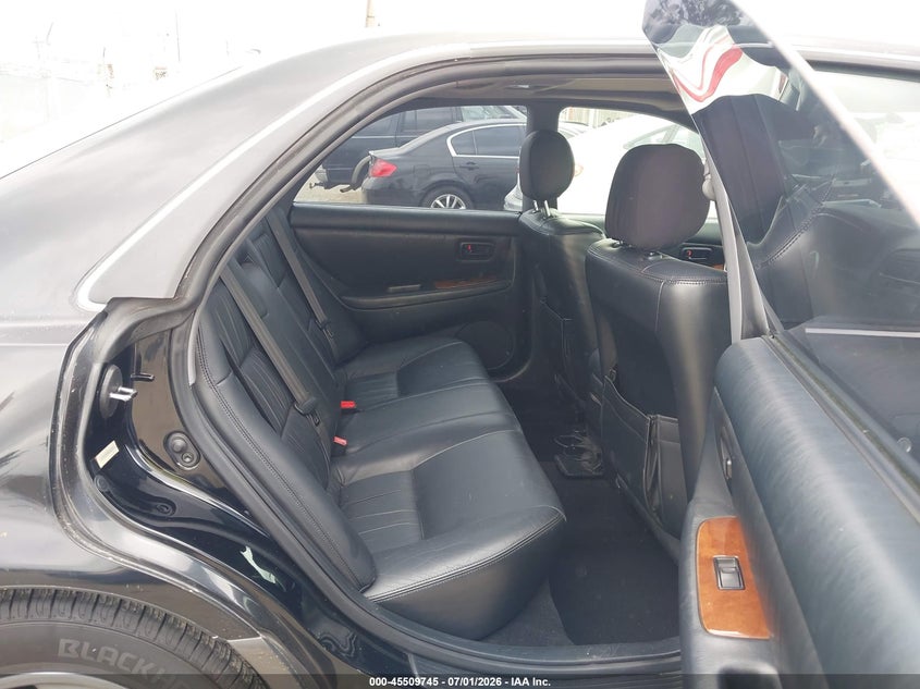 1999 LEXUS ES 300 auction photo 8