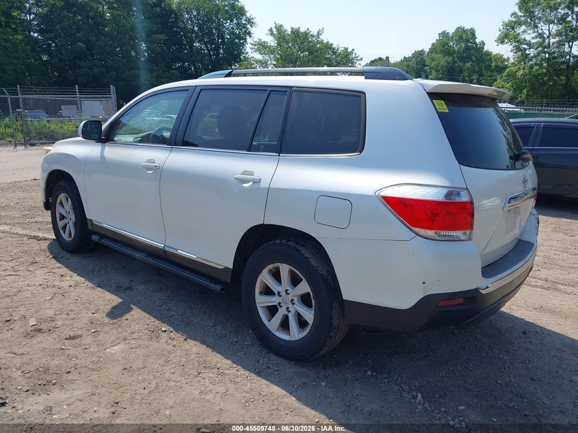 Vin: 5tdbk3eh4cs159902, lot: 46007964, toyota highlander base v6 20123