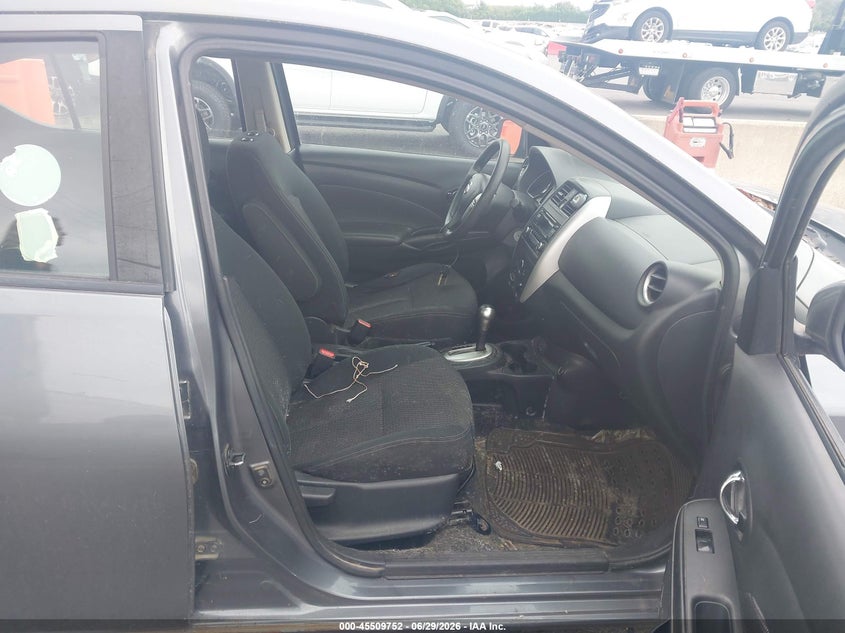 AtlanticExpress - Nissan Versa