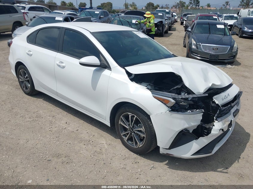 Vin: 3kpf24ad9re725470, lot: 46008031, kia forte lxs 2024 img_1