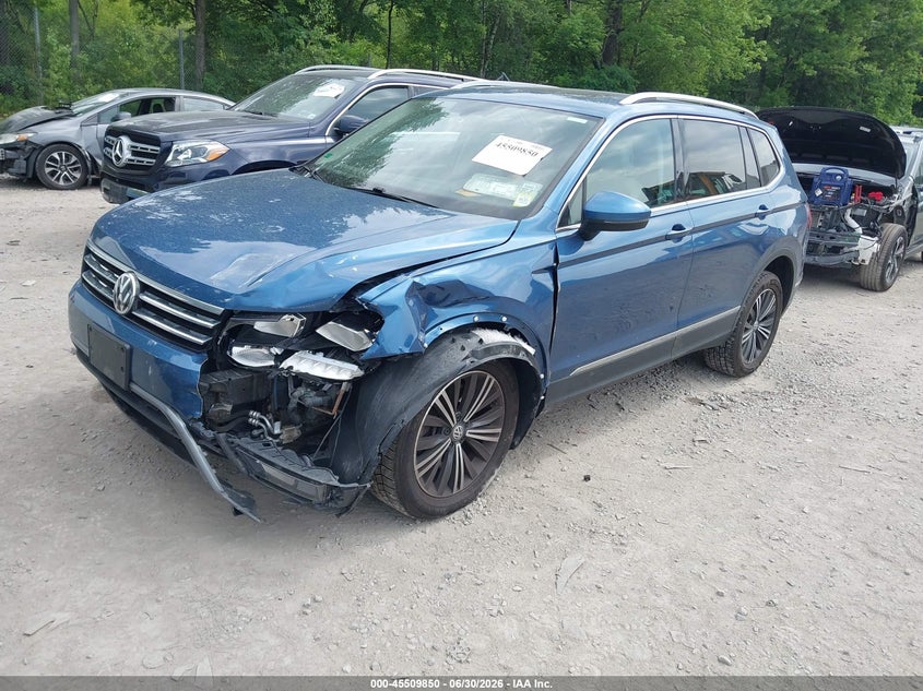 2018 VOLKSWAGEN TIGUAN auction photo 2