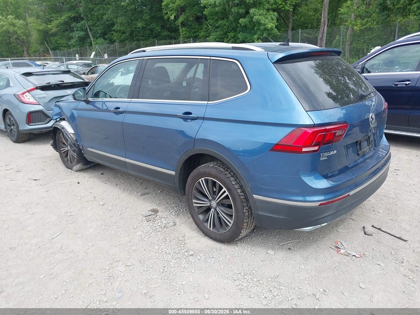 2018 VOLKSWAGEN TIGUAN auction photo 3