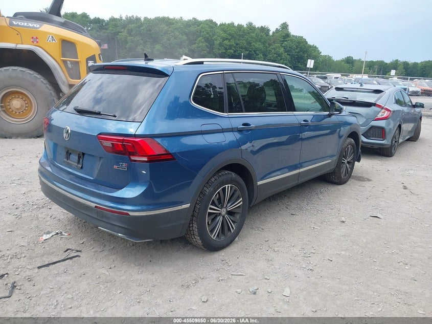 2018 VOLKSWAGEN TIGUAN auction photo 4