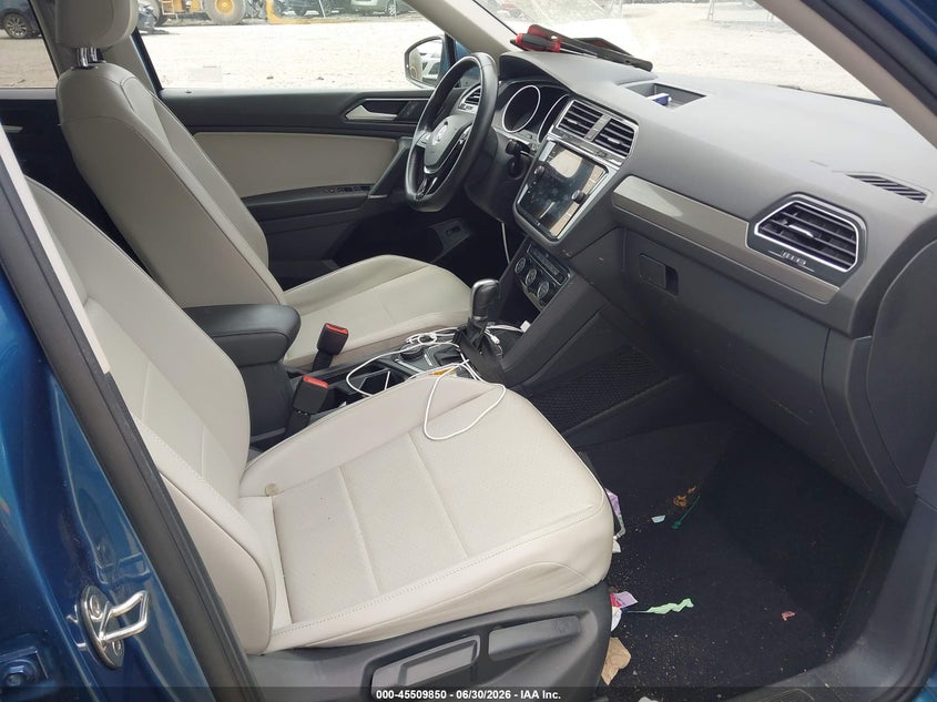 2018 VOLKSWAGEN TIGUAN auction photo 5
