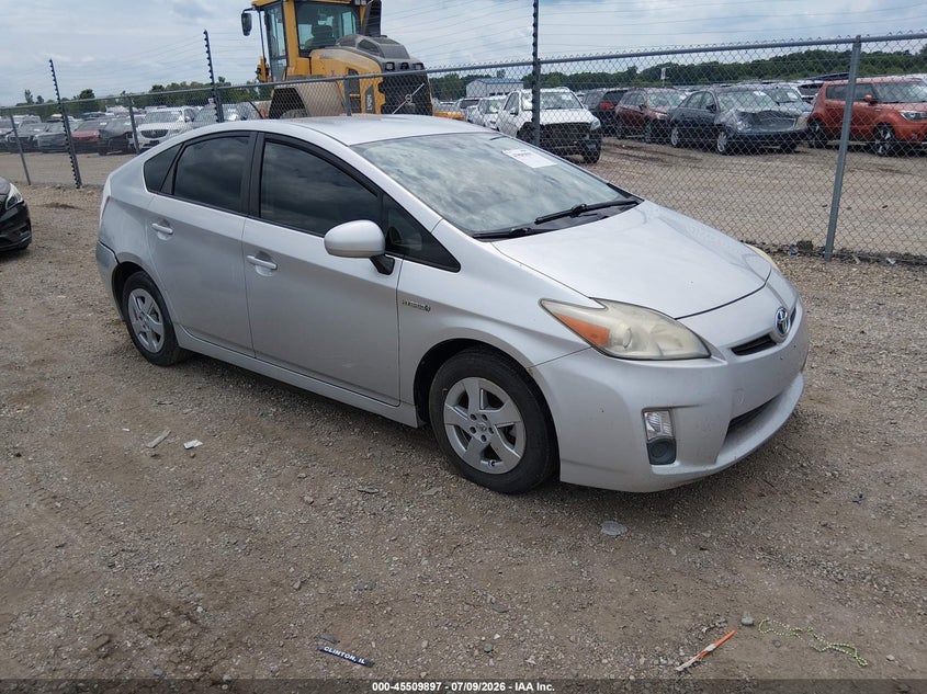 2010 TOYOTA PRIUS III