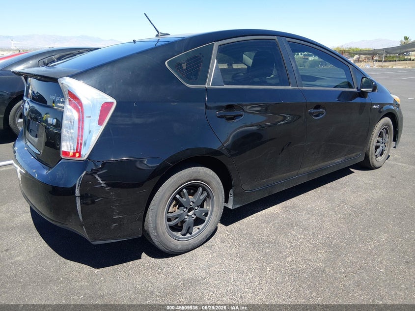 2014 TOYOTA PRIUS auction photo 4