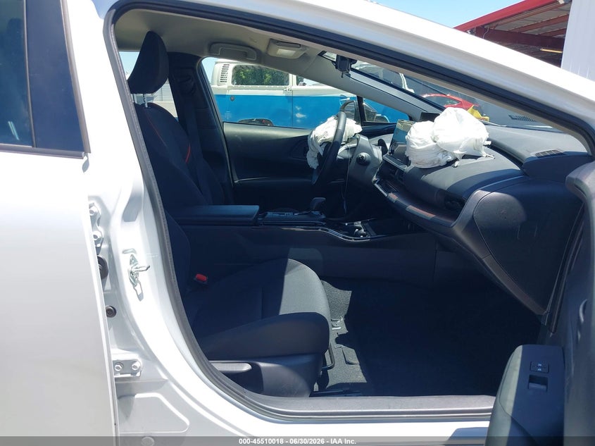 TOYOTA PRIUS PLUG-IN HYBRID - zdjęcie 5