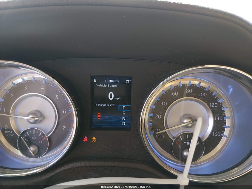 2014 CHRYSLER 300C auction photo 7