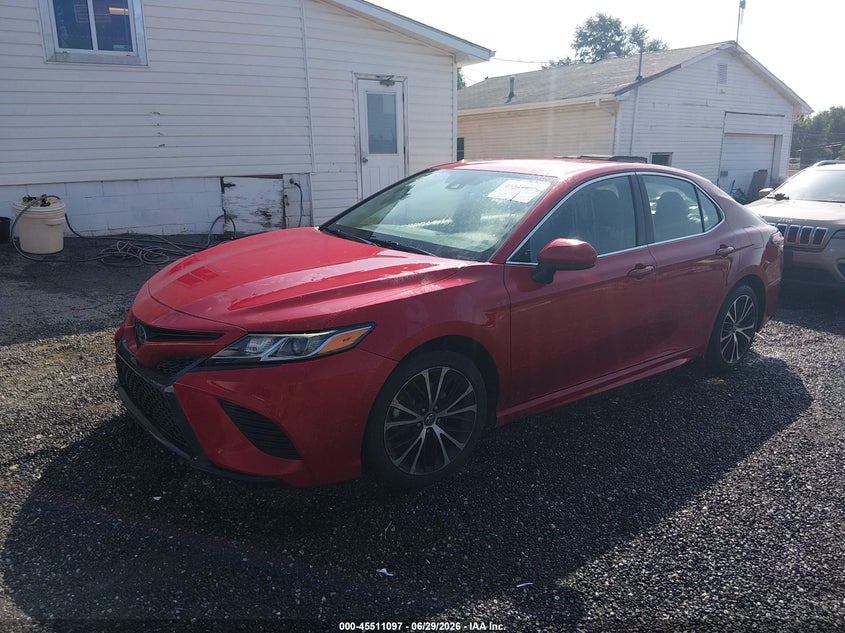 2019 TOYOTA CAMRY auction photo 2