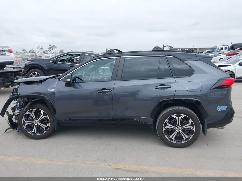 2021 TOYOTA RAV4 PRIME XSE — Фото 15