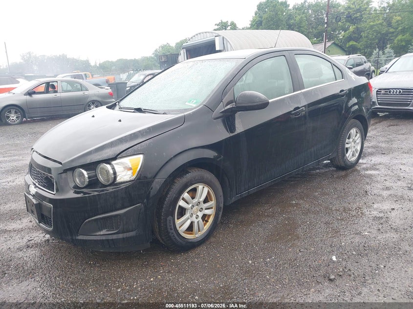 2016 CHEVROLET SONIC auction photo 2