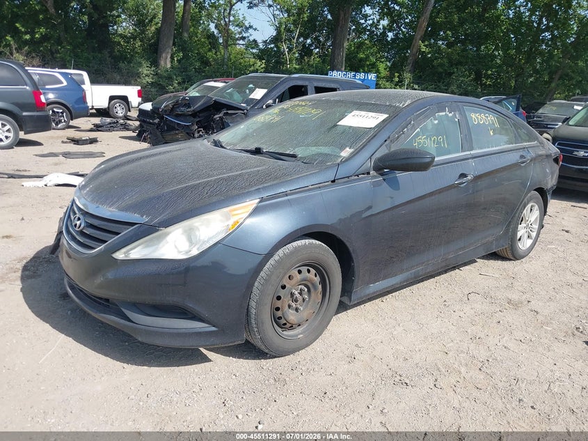 2014 HYUNDAI SONATA auction photo 2