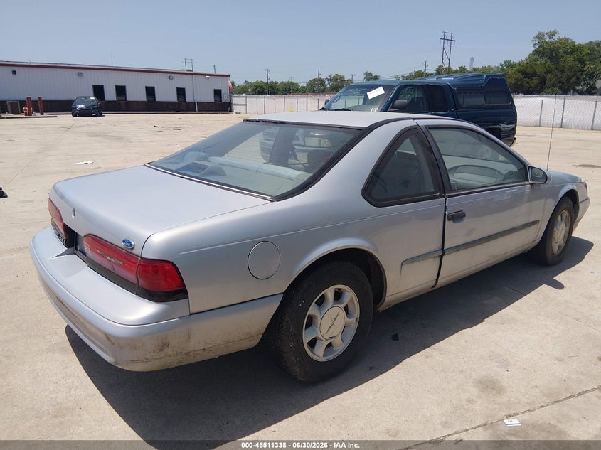 1994 FORD THUNDERBIRD auction photo 4