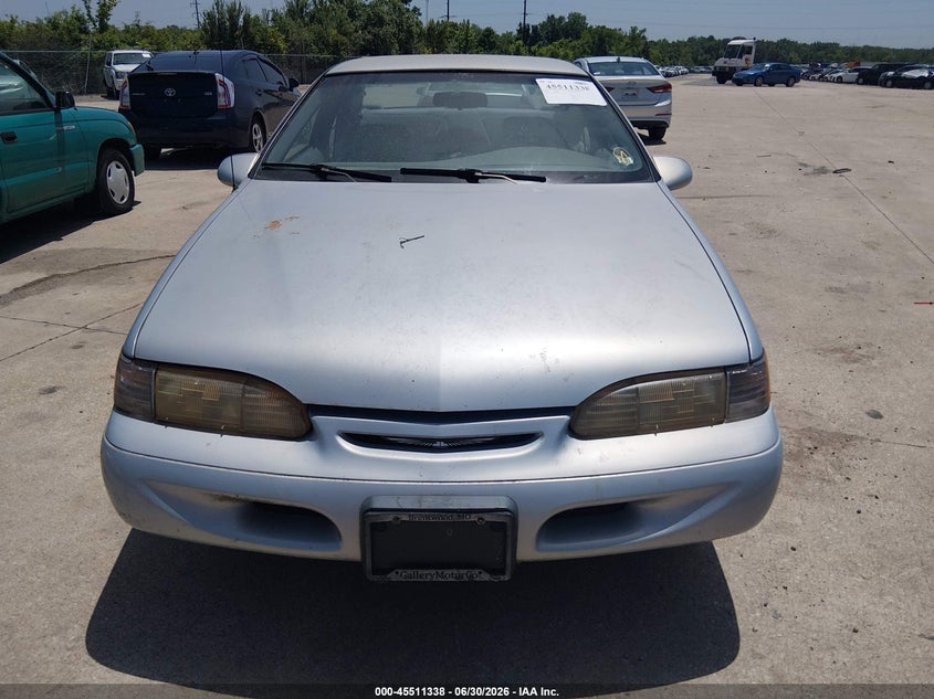 1994 FORD THUNDERBIRD auction photo 6