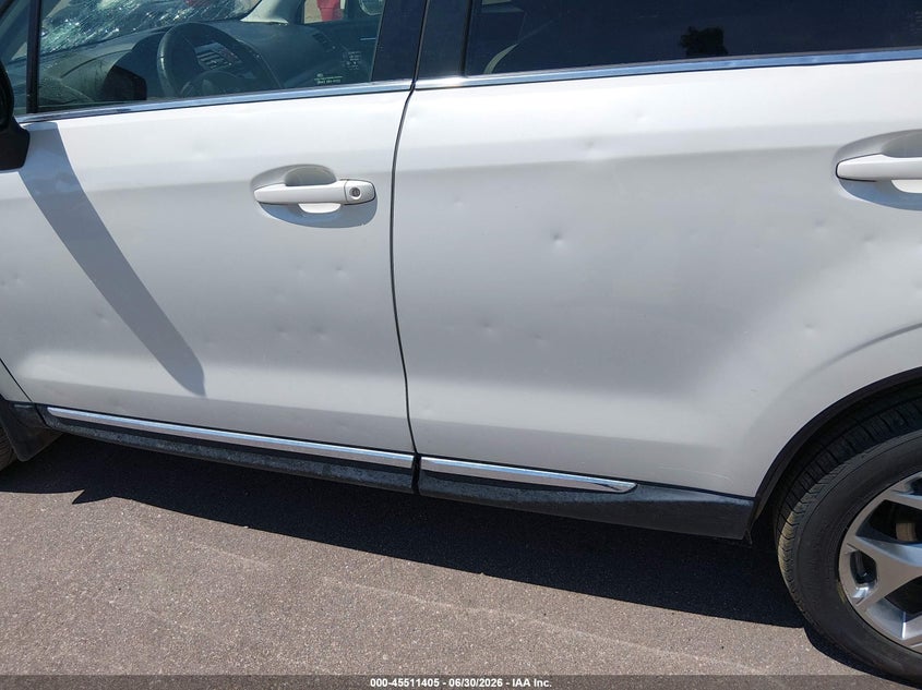 2015 SUBARU FORESTER auction photo 6