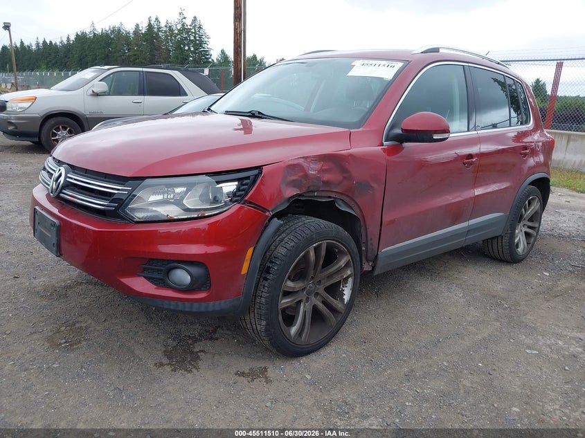 2012 VOLKSWAGEN TIGUAN auction photo 2