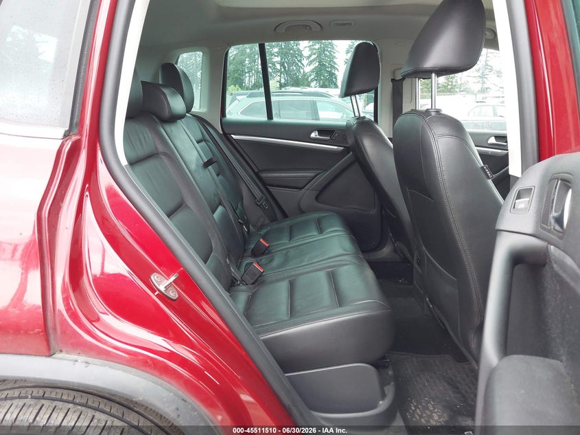2012 VOLKSWAGEN TIGUAN auction photo 8