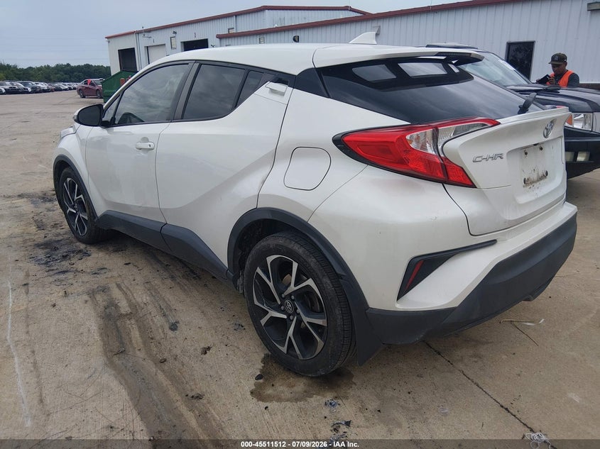 2018 TOYOTA C-HR auction photo 3