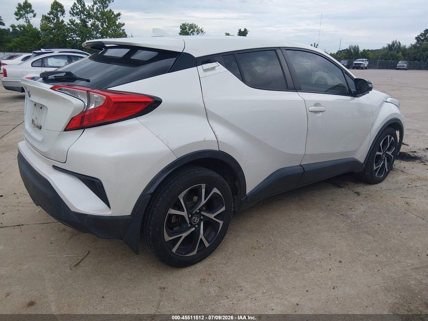 2018 TOYOTA C-HR auction photo 4