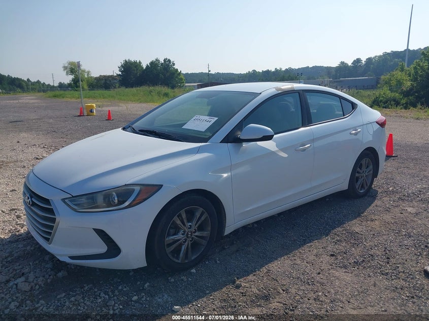 2017 HYUNDAI ELANTRA auction photo 2