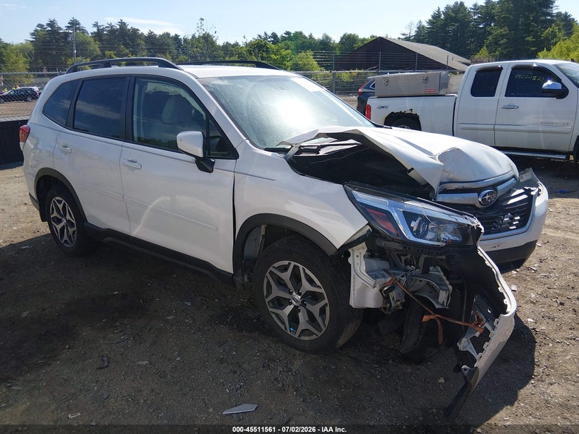 2020 SUBARU FORESTER auction photo 1