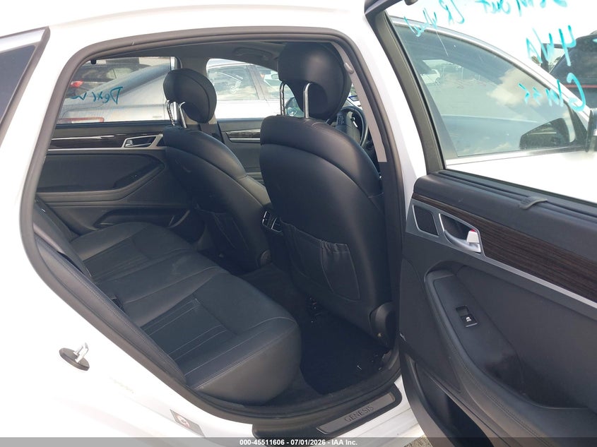2015 HYUNDAI GENESIS auction photo 8
