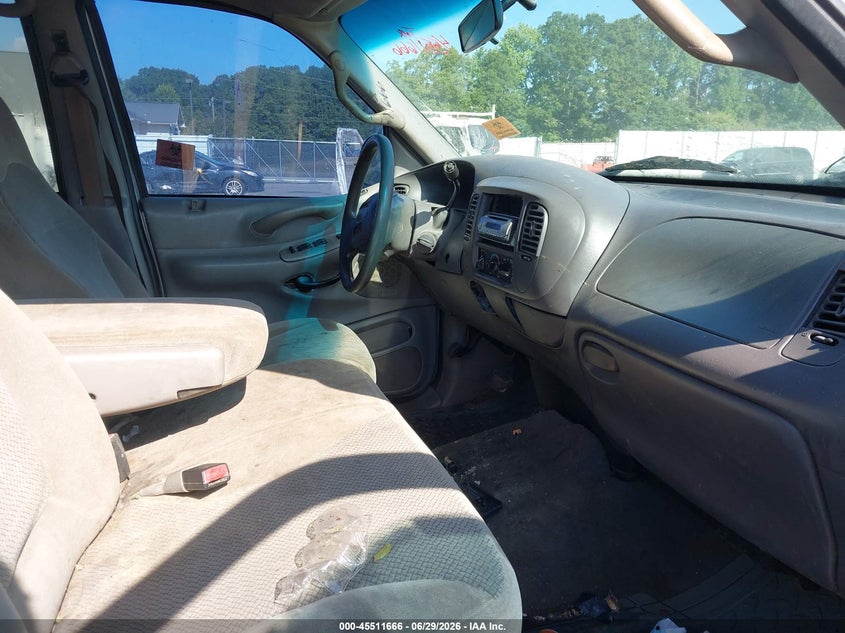 2001 FORD EXPEDITION auction photo 5
