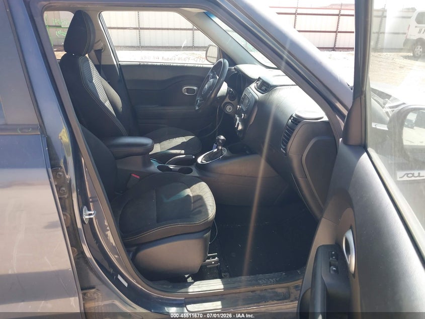 2016 KIA SOUL auction photo 5