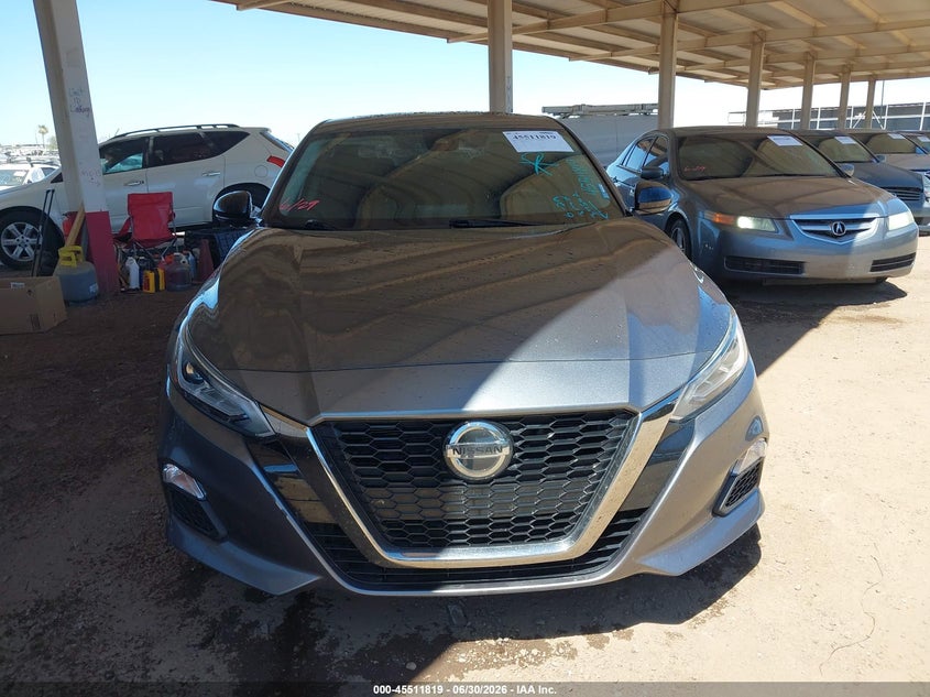 AtlanticExpress - Nissan Altima