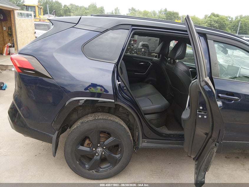 TOYOTA RAV4 HYBRID - zdjęcie 8