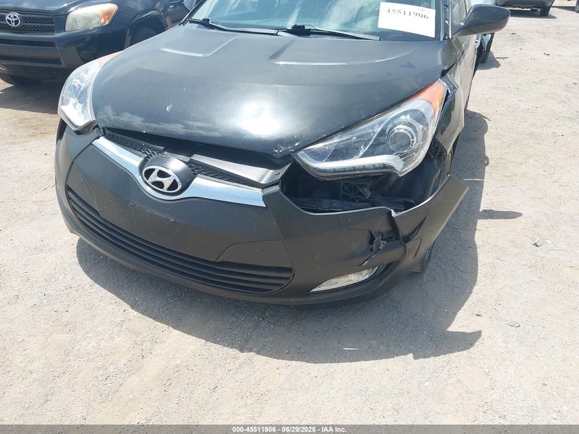 2015 Hyundai Veloster Re:flex VIN: KMHTC6AD2FU222173 Lot: 45511906