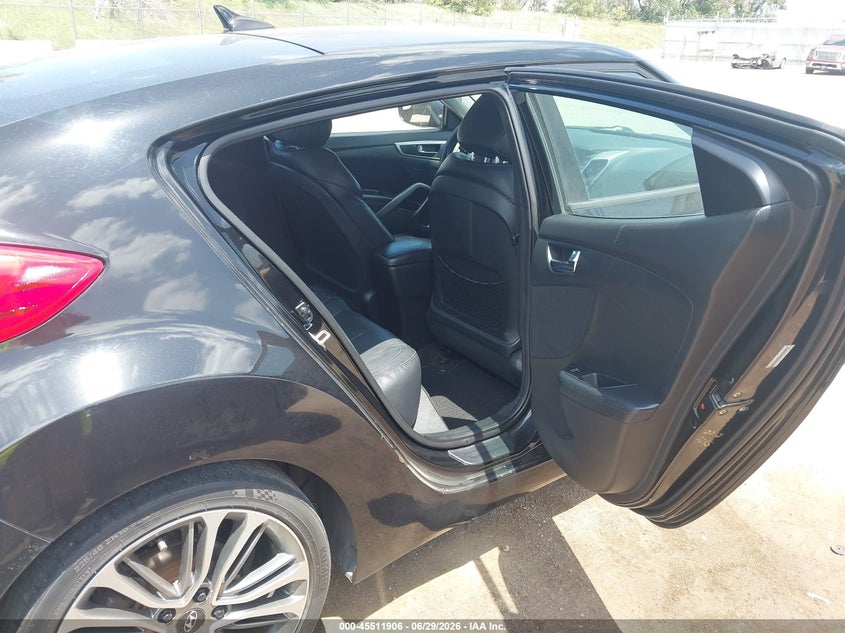 2015 Hyundai Veloster Re:flex VIN: KMHTC6AD2FU222173 Lot: 45511906