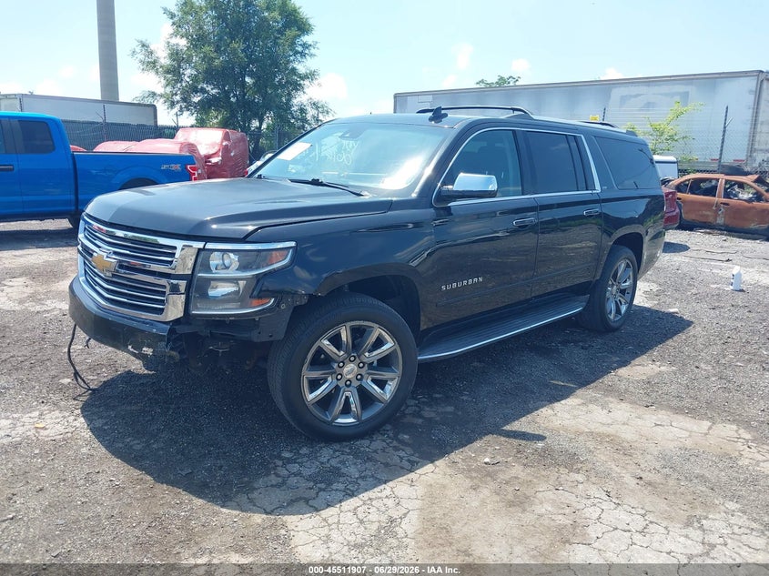 2015 CHEVROLET SUBURBAN auction photo 2