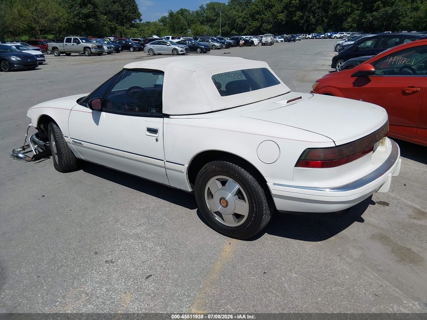 1990 BUICK REATTA auction photo 3