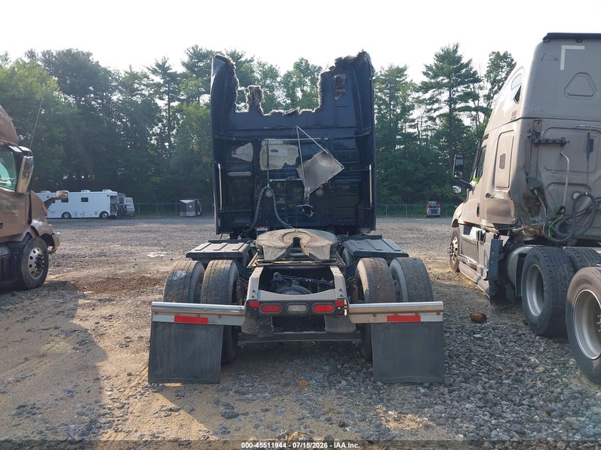 2020 VOLVO VNL auction photo 8