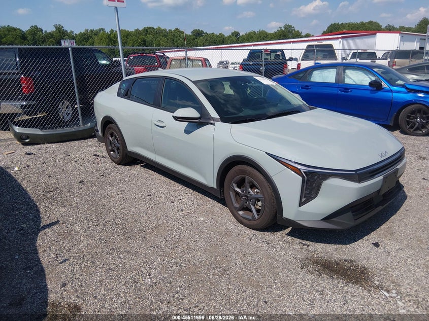 2026 KIA K4 auction photo 1