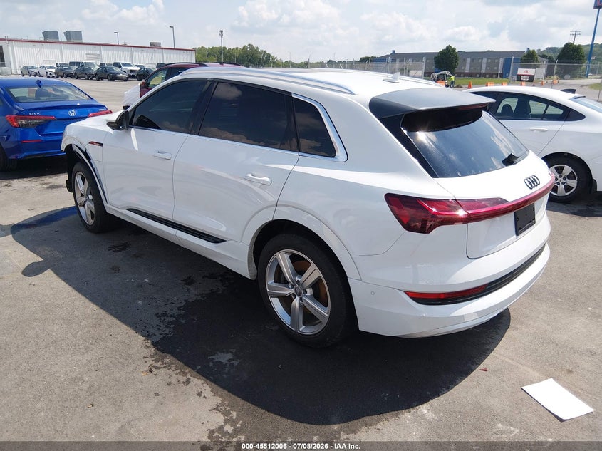 Vin: wa1laage2kb011276, lot: 46010222, audi e-tron premium plus 20193