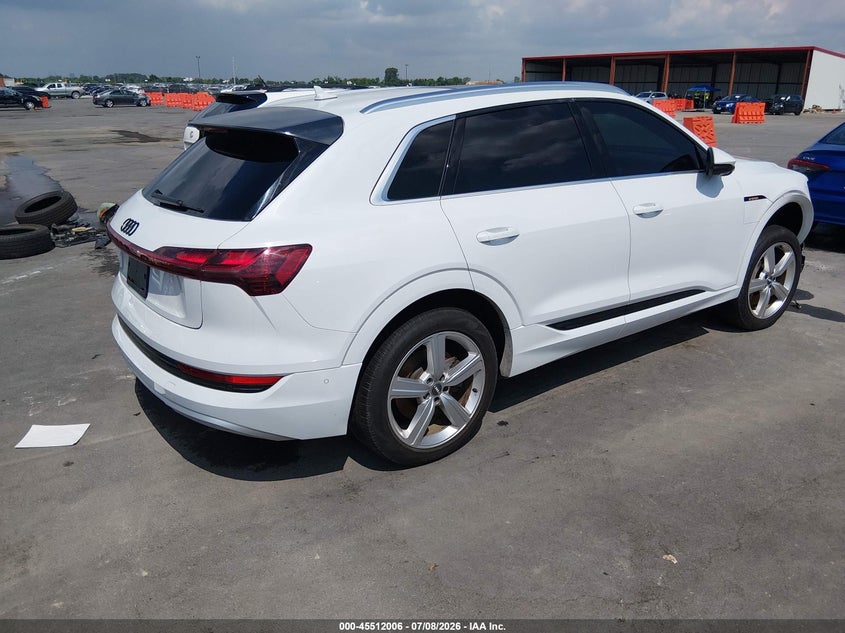 Vin: wa1laage2kb011276, lot: 46010222, audi e-tron premium plus 20194