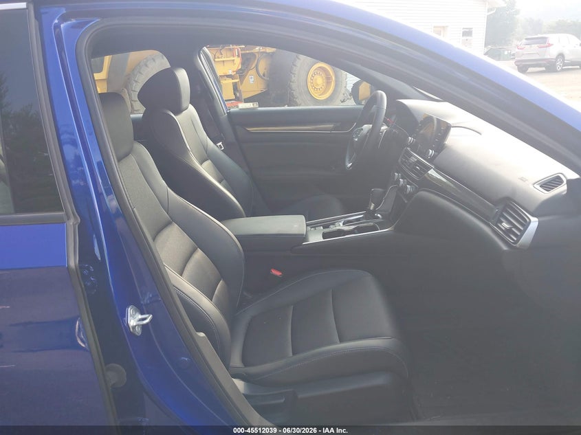 2022 HONDA ACCORD auction photo 5