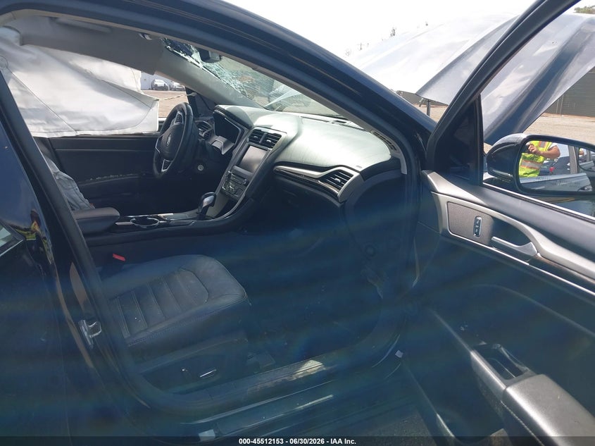 2016 FORD FUSION auction photo 5