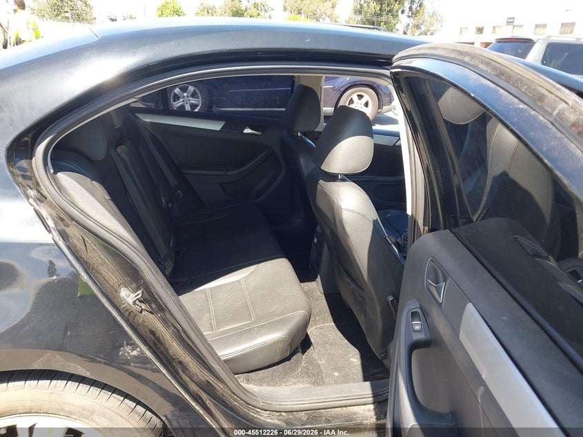 2013 VOLKSWAGEN JETTA auction photo 8