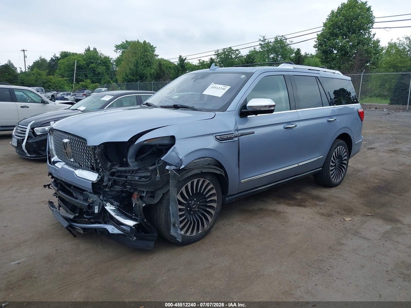 2018 LINCOLN NAVIGATOR auction photo 2