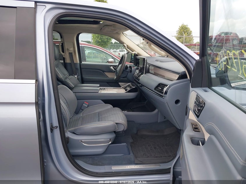 2018 LINCOLN NAVIGATOR auction photo 5