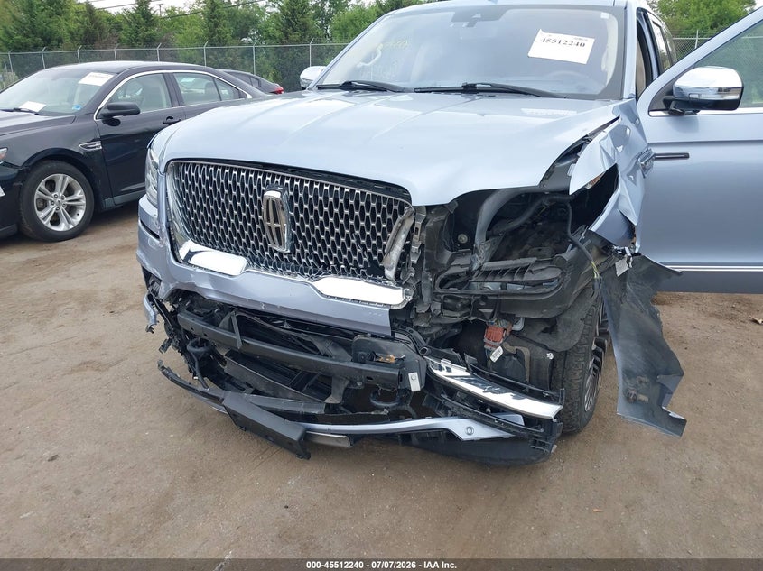 2018 LINCOLN NAVIGATOR auction photo 6