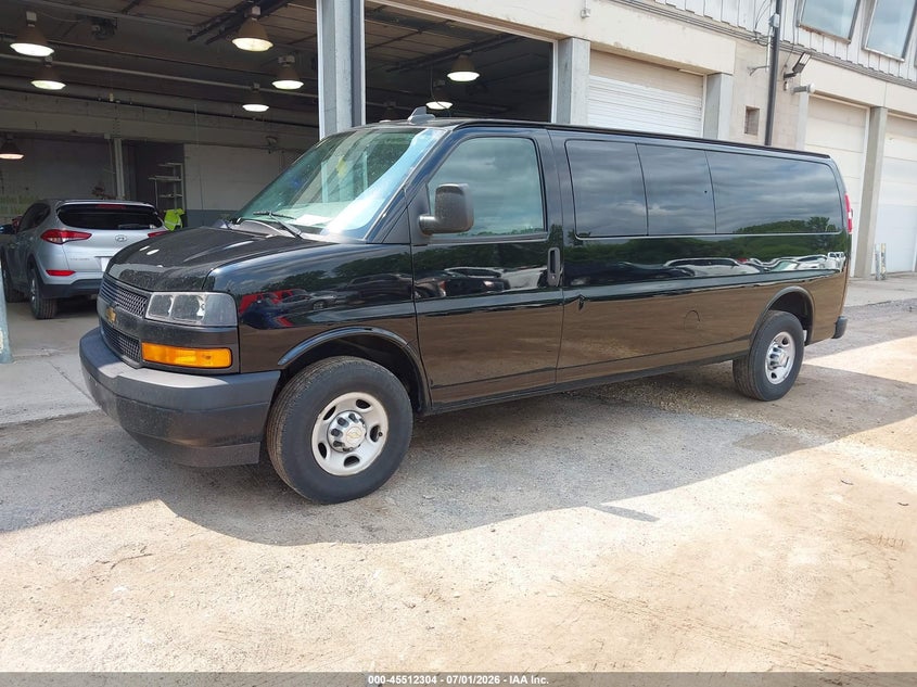 Vin: 1gazgnfp0l1256263, lot: 46010520, chevrolet express passenger rwd 3500 extended wheelbase ls 20202