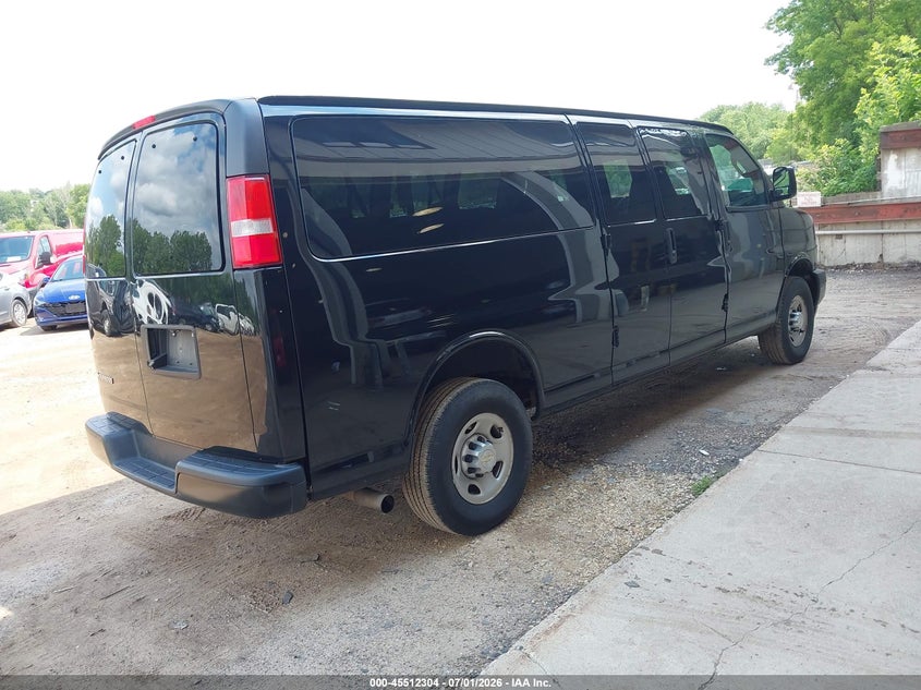 Vin: 1gazgnfp0l1256263, lot: 46010520, chevrolet express passenger rwd 3500 extended wheelbase ls 20204
